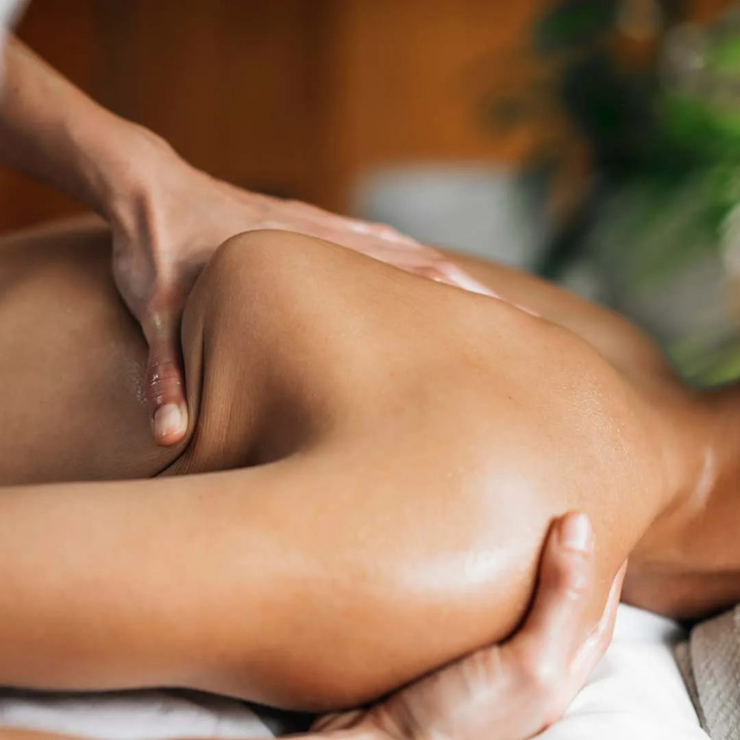 Салон массажа Insay в Харькове массаж спины в Харькове