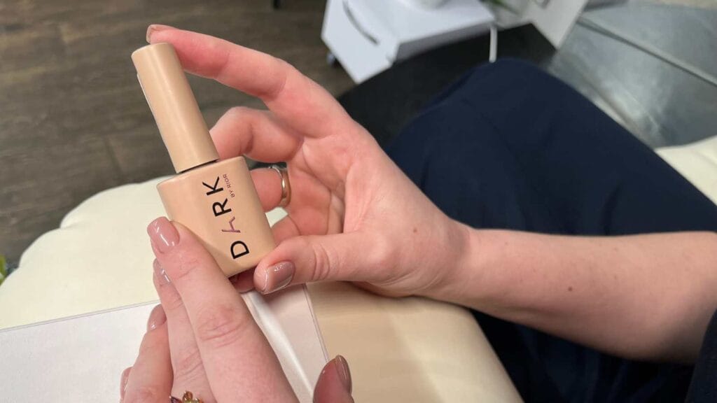 Лак або гель-лак