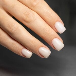 Природні кольори манікюру