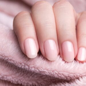 Ніжний манікюр Харків