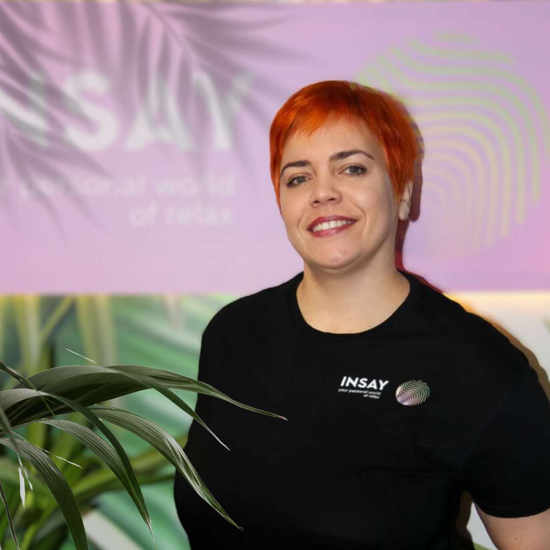 Она массажист