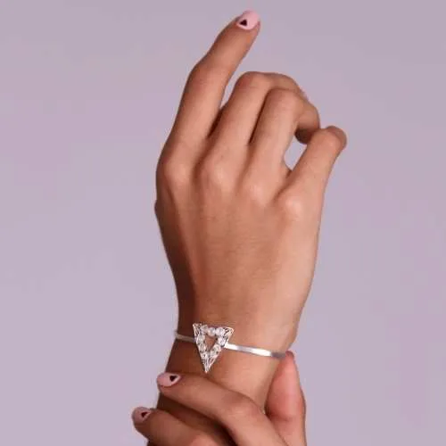 элегантный серебряный браслет